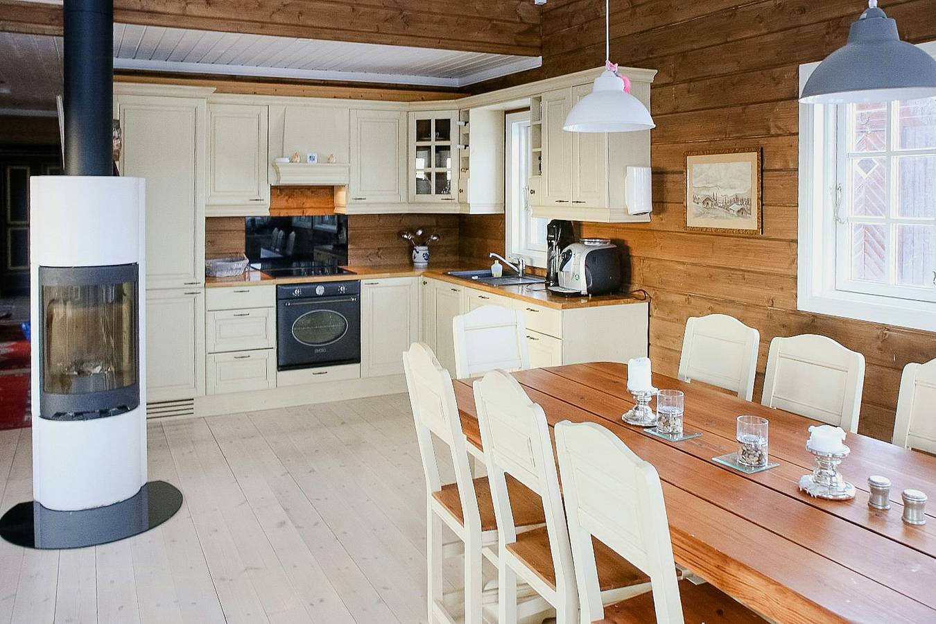 Moderne Familienhütte mit Blick auf Spåtind in Etnedal