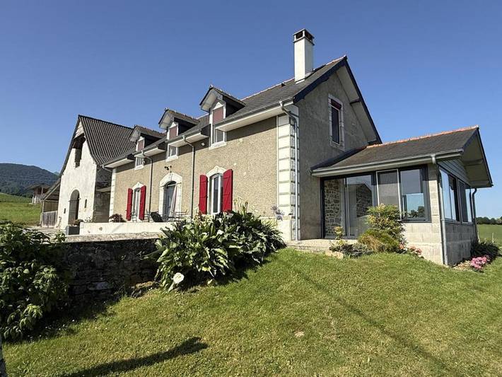 Location de vacances pour 9 personnes, avec terrasse à Asson - 3