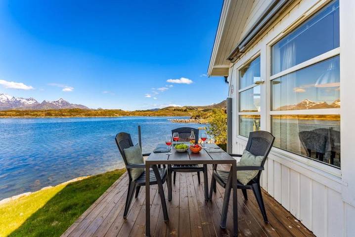 Ferienhaus für 6 Personen, mit Balkon und Terrasse sowie Garten und Ausblick in Leknes - 4