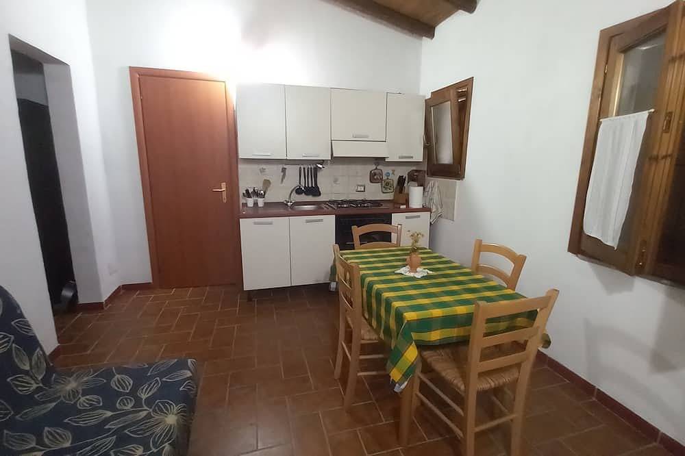 Apartamento entero, 4km away. From scivu beach nestled in the Mediterranean maquis. in Arbus (Cerdeña), Arbus (Municipio)