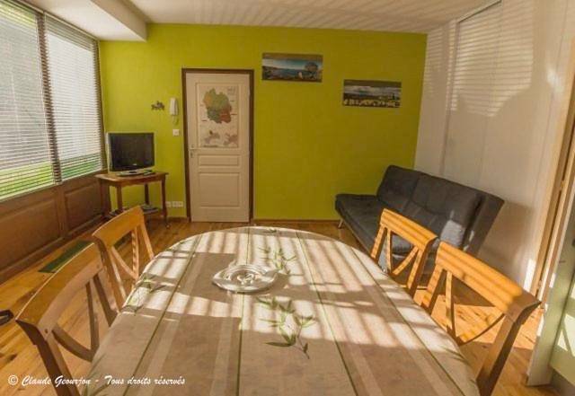 Gîte pour 4 personnes, avec vue à Nasbinals - 4