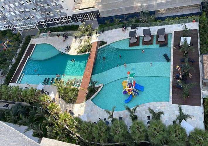 Casas e apartamentos de temporada para 4 pessoas, com vista e piscina e ainda jardim and piscina infantil em Porto Alegre