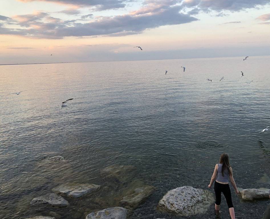 Love on the Lake – Romantic Lakefront Updated Cottage with Private Beach in Hamilton, Ontariosee (Kanada)