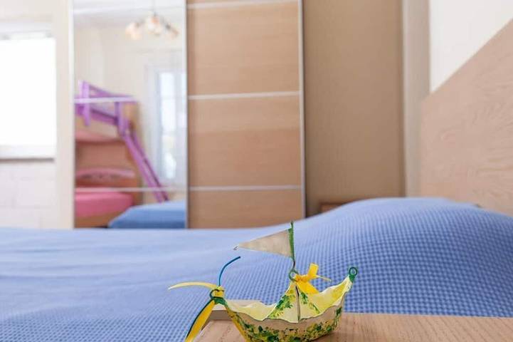 Location de vacances pour 8 personnes, avec terrasse dans Poros - 2