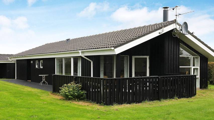 Ferienhaus für 8 Personen, mit Sauna und Garten sowie Whirlpool und Terrasse in lønstrup