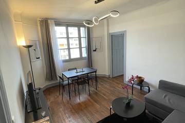 Appartement De Vacances pour 4 Personnes dans Courbevoie, Hauts-de-Seine, Photo 4