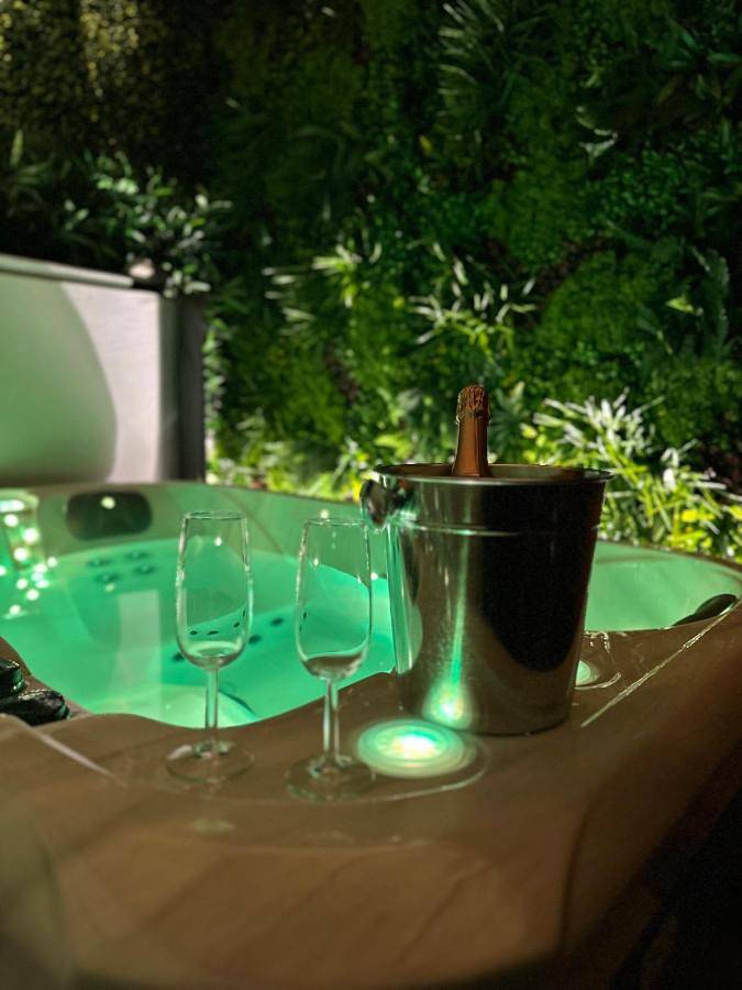 Gîte pour 2 personnes, avec jardin ainsi que vue et sauna à Verviers