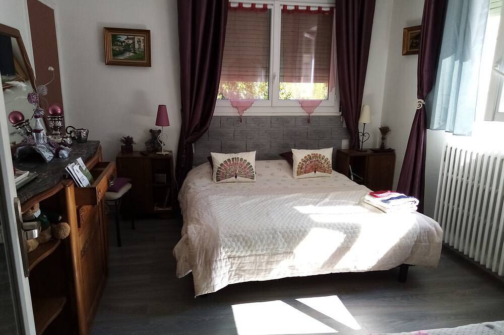 Chambre D'Hôtes à Garennes sur Eure au  Havre de Paix- maxi 3 personnes in Garennes-sur-Eure, Région d'Évreux