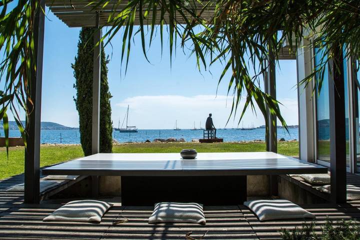 Villa pour 9 personnes, avec piscine et vue, animaux acceptés