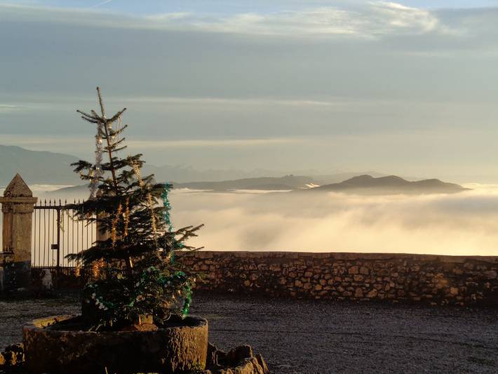 Gîte pour 14 personnes, avec piscine et terrasse, animaux acceptés dans l' Ain - 4