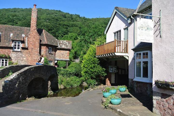 Holiday rental for 19 people, with balcony and garden in Exmoor