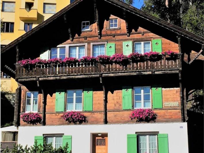 Hütte für 3 Personen, mit Garten in St. Moritz