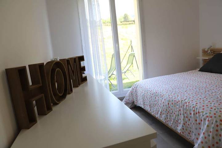 Gîte pour 4 personnes, avec jardin à La Balme-de-Sillingy - 2