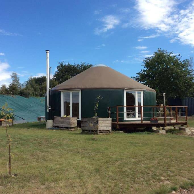 Gîte pour 4 personnes, avec terrasse et jardin dans Vallons-de-l'Erdre