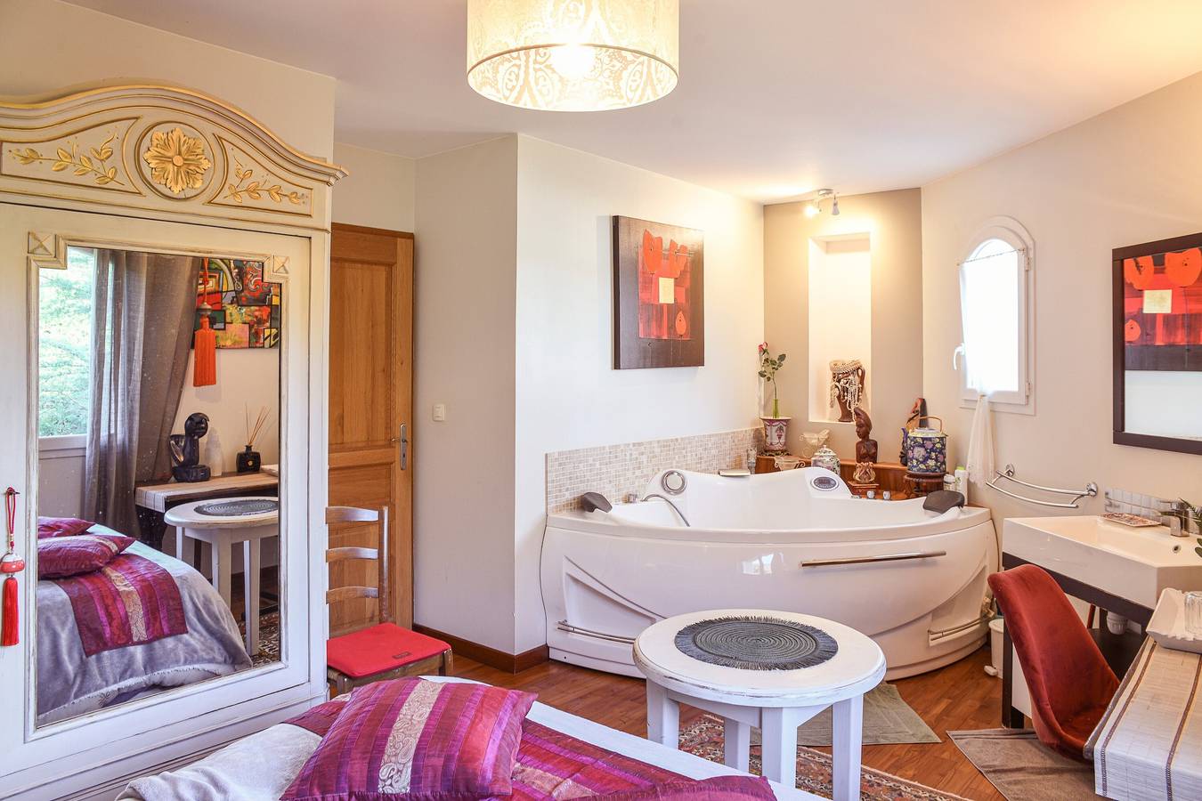 Chambre d’hôtes « Dolce Vita » avec vue montagne, piscine partagée et Wi-Fi in Veyssilieu, Région de La Tour-du-Pin