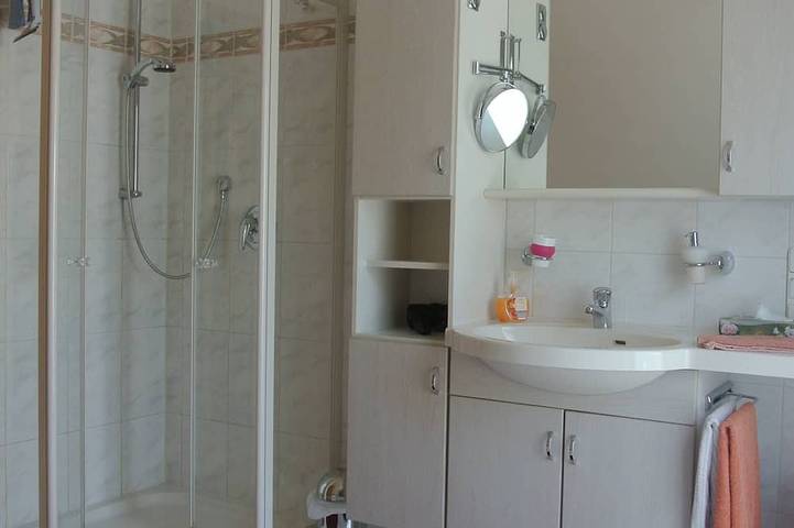 Ferienwohnung für 3 Personen, mit Garten und Balkon in Mainz - 4