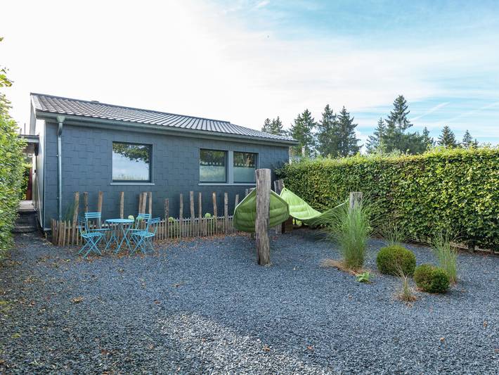Bungalow voor 6 personen, with terras and tuin as well as sauna, met huisdier in de Belgische Ardennen