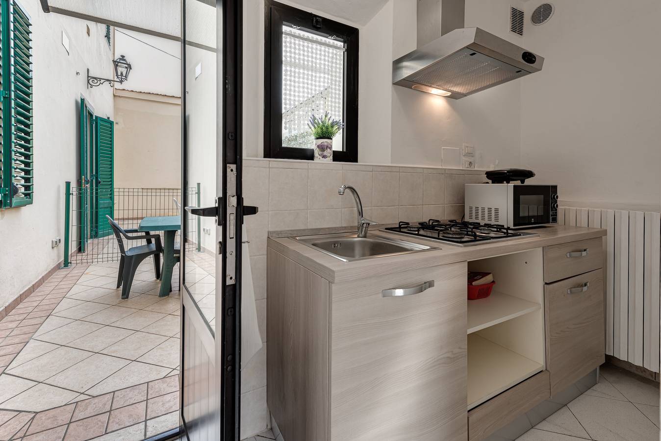 Appartement entier, Appartement "Wilma" avec terrasse privée et Wi-Fi in Prato, Province de Florence