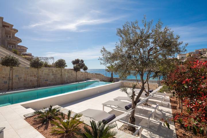 Villa pour 12 personnes, avec piscine et balcon ainsi que jardin et sauna à Sevid - 2