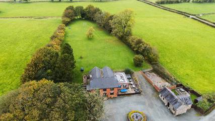 Cottage for 15 People in Powys, Mid-Wales, Photo 2