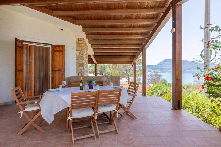 Villa per 6 persone, con terrazza e panorama, con animali domestici in Custonaci