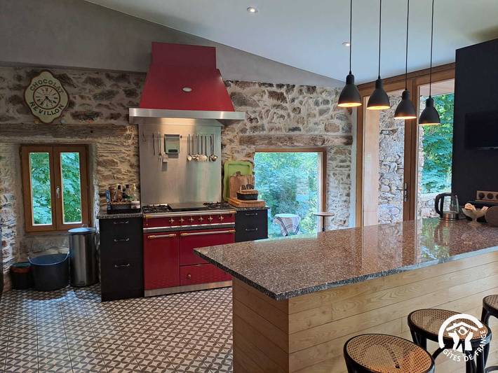 Gîte pour 11 personnes, avec jardin et sauna ainsi que jacuzzi et terrasse dans le Tarn - 2