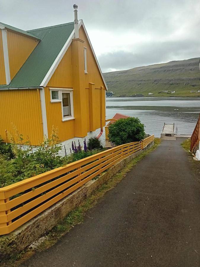 Location de vacances pour 8 personnes, avec vue sur le lac ainsi que vue et jardin, animaux acceptés dans les Îles Féroé - 3