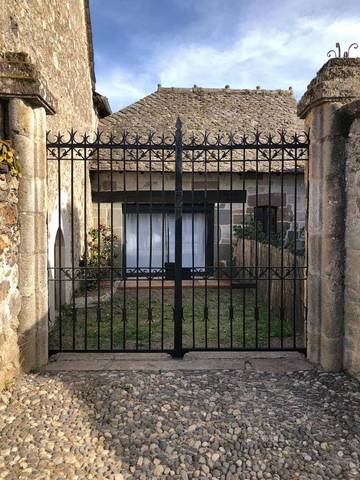 Chambre d’hôte pour 2 personnes, avec jardin, animaux acceptés dans le Cantal