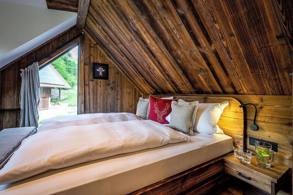 Modern ausgebaute Scheune mit Whirlpool in schöner Natur in Gutach, Gutach (Schwarzwaldbahn)