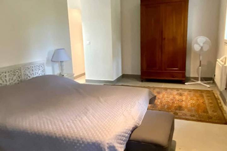 Location de vacances pour 8 personnes, avec jardin à Grambois - 2