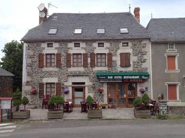 Hôtel pour 2 personnes, avec terrasse, animaux acceptés dans Lac du Barrage de Grandval