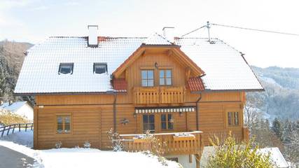 Ferienwohnung für 4 Personen, mit Balkon und Garten, kinderfreundlich in Oberwölz