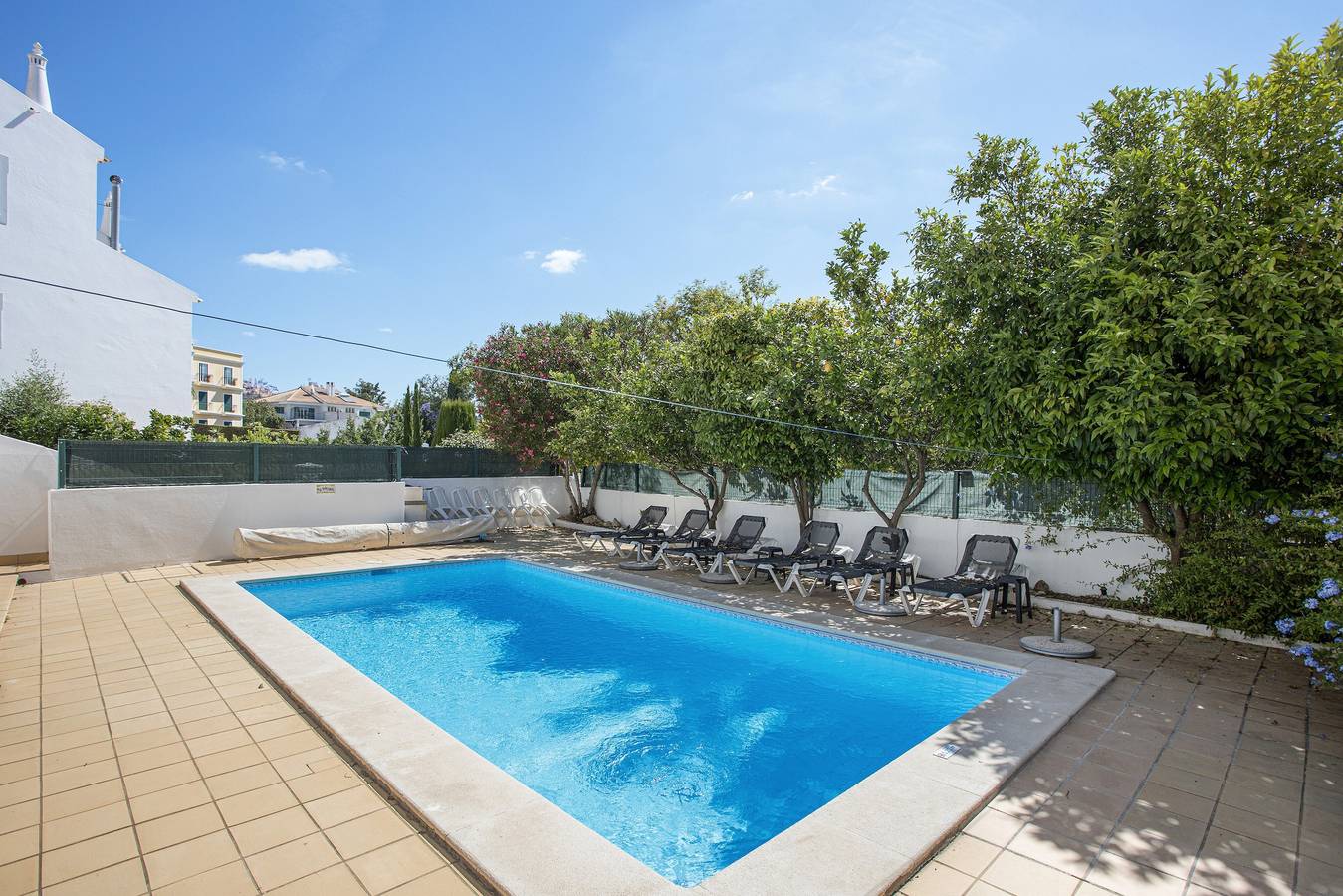 Villa Casa Rosina in Strandnähe mit Pool und Wlan in Ferragudo, Faro Distrikt