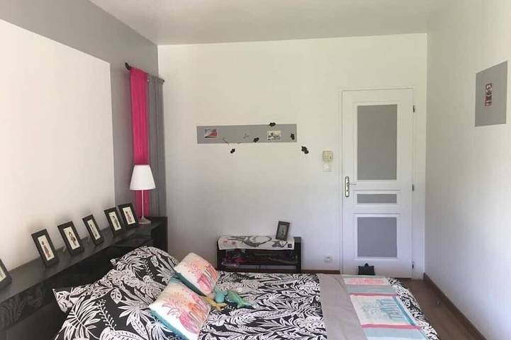 Location de vacances pour 9 personnes, avec jardin et terrasse à Bellegarde - 3