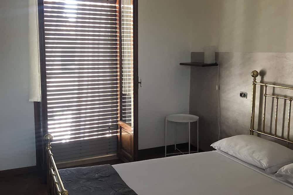 Entire apartment, Residence \"The Castle\" 2 in Castell'Arquato, Piacenza Province