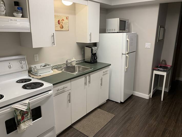 Location de vacances pour 4 personnes, avec terrasse et sauna ainsi que jacuzzi et jardin à Kelowna - 4