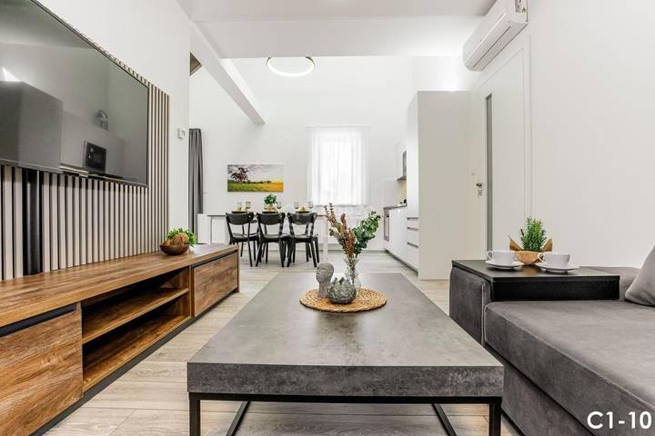 Ferienwohnung für 4 Personen, mit Terrasse in Lipno