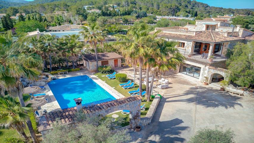 Villa für 12 Personen, mit Garten und Balkon - 1