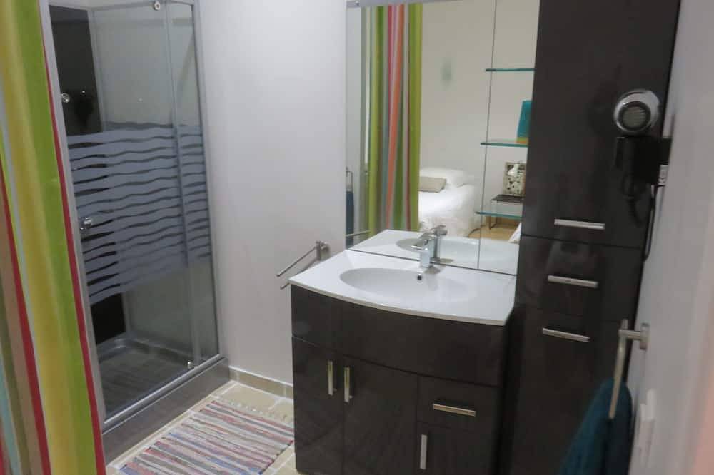 Ganze Wohnung, 3-Sterne eingerichtet komfortable, neu renoviert, ruhig Altstadt in Castellane, Regionaler Naturpark Verdon