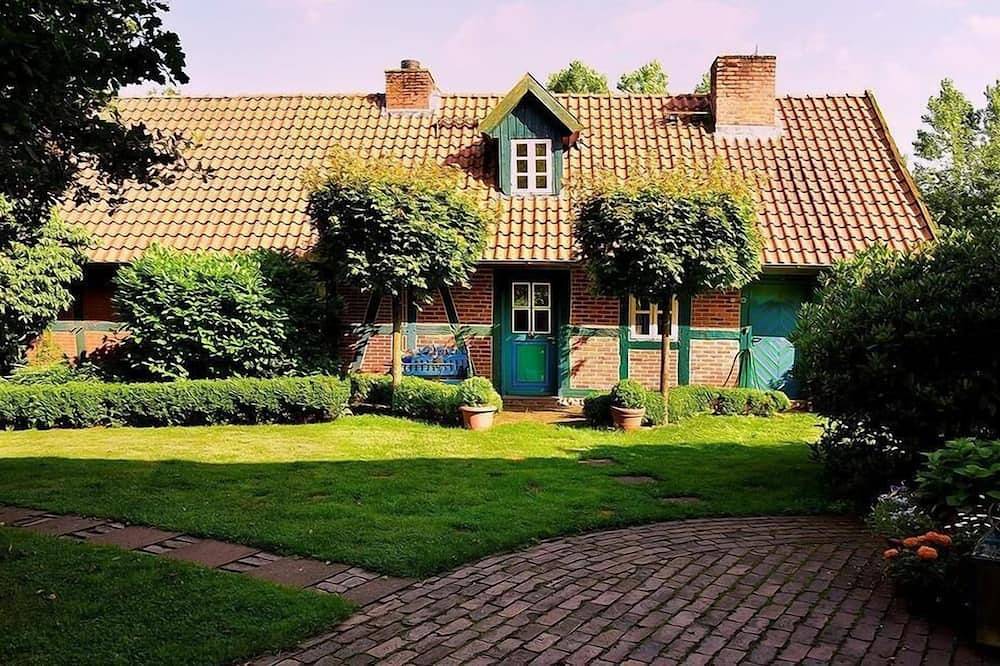 Ferienhaus \"Landidyll\" für bis zu 4 Personen und 10 Hunde! in Grasberg, Niedersachsen