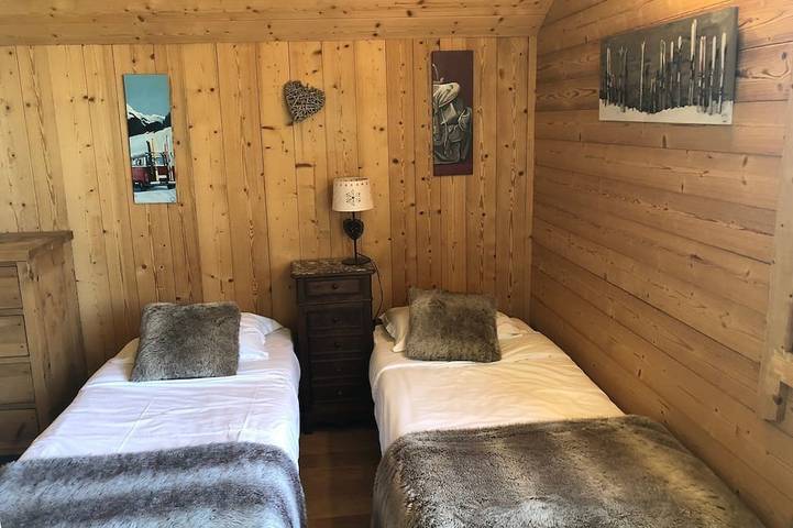 Chalet with nice view, garden and hot tub. Ideal for skiing and cycling! in Valloire, Región de Saint-Jean-de-Maurienne