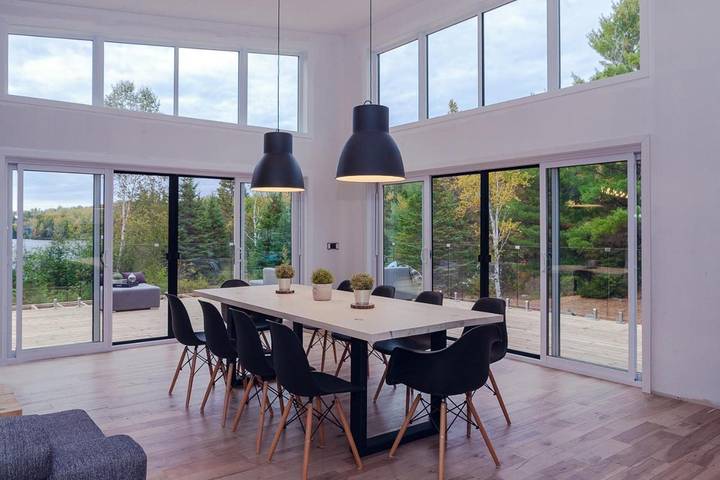 Gîte pour 10 personnes, avec terrasse et vue sur le lac, animaux acceptés dans Saint Donat De Montcalm - 2