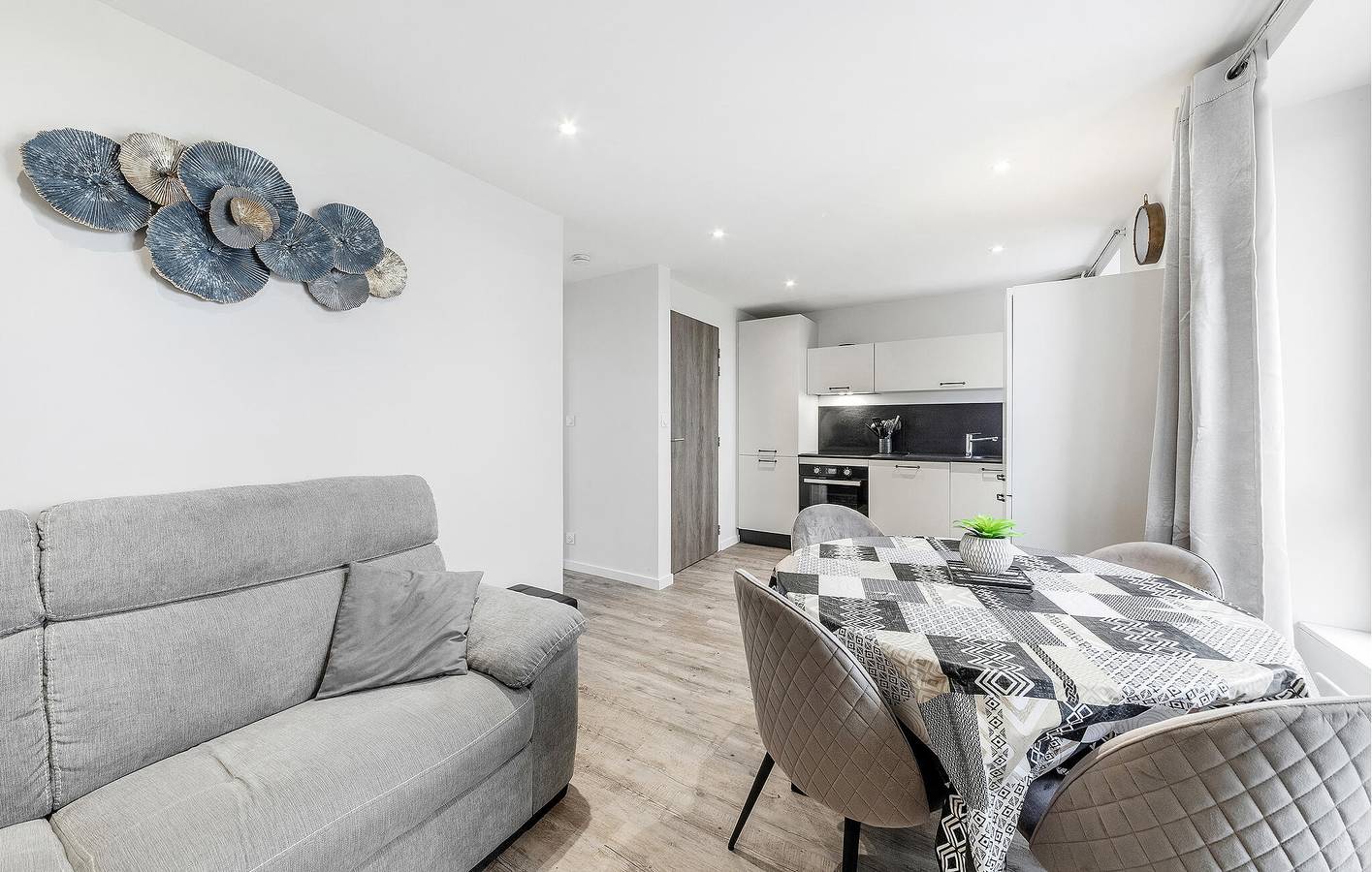 Appartement de vacances entier, Appartement avec vue sur la mer : WiFi, Parking, Sèche-cheveux - Proche de la plage et de la ville in Saint-Benoît-des-Ondes, Baie du Mont-Saint-Michel