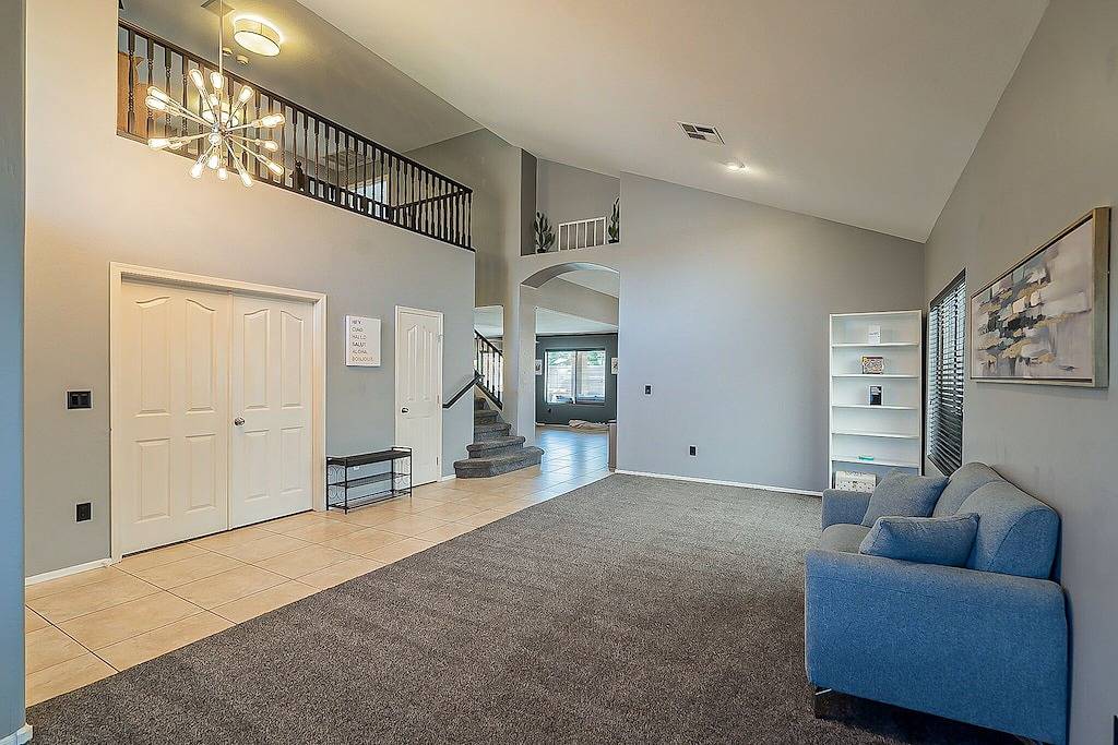 Moore House ~ Downtown Gilbert w/ Pool & Yard Games in Gilbert, Maricopa County