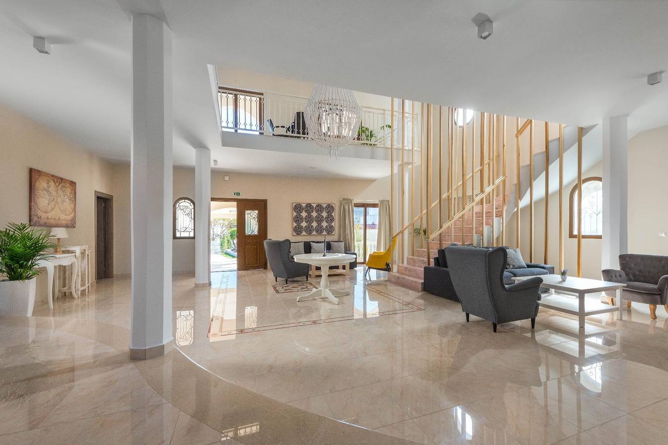 Geräumige Villa Evelyn für 10 Personen mit Pool in Archangelos, Rhodos