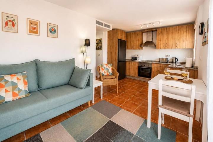 Apartamento de vacaciones para 2 personas, con piscina además de vistas y terraza - 1