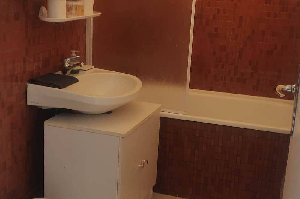 Appartement entier, Studio à deux pas  de la plage. in Saint-Jean-de-Monts, Vendée