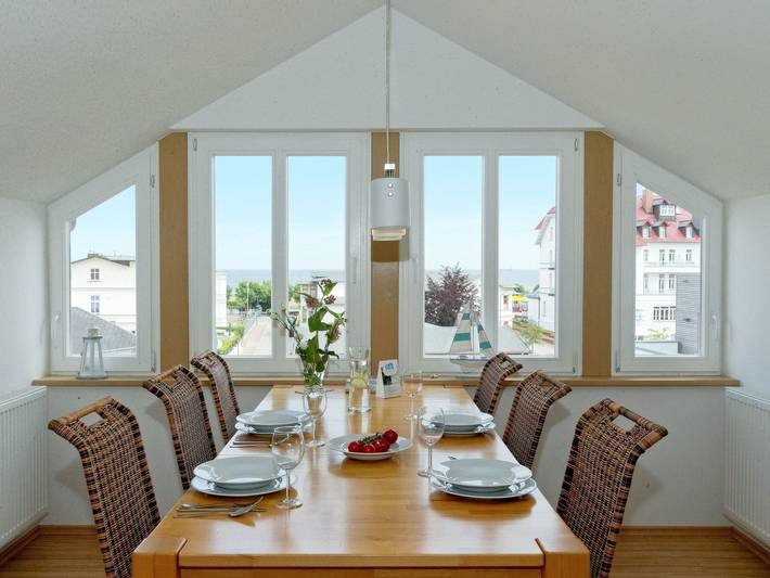 Ferienwohnung für 6 Personen, mit Ausblick und Garten sowie Sauna und Balkon in Ahlbeck