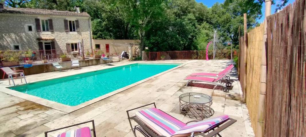 Location de vacances pour 4 personnes, avec vue et jardin ainsi que piscine et terrasse, animaux acceptés à Dions - 4