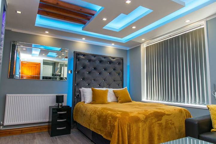 Ganze Wohnung, Studio-Apartment-Ensuite mit Dusche in Bradford, Westliches Yorkshire